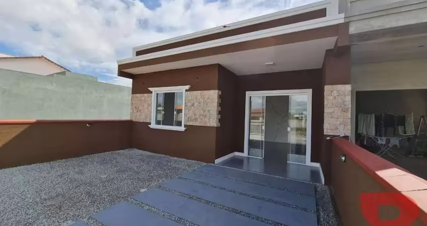 Excelente casa nova no balneário volta ao mundo, medindo 90,00m² composta por 03 quartos (sendo 01 suíte)