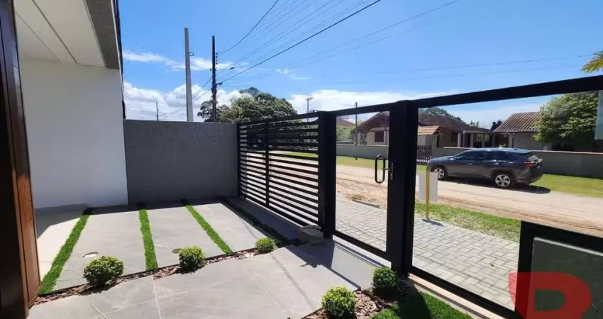 Sobrado com 2 suites e 2 demi-suites , localizados no bairro rainha a apenas 350 metros da praia! de r$  981.500,00