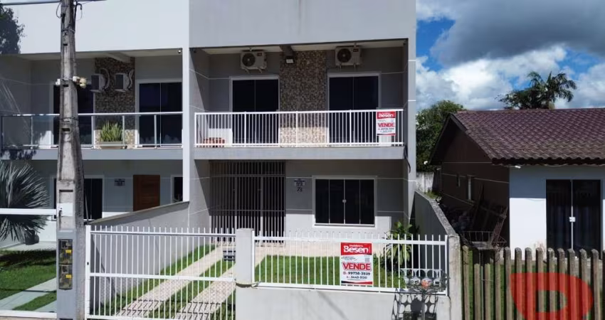 ÓTIMO IMÓVEL LOCALIZADO NO BAL.SÃO JOSÉ PROXIMO A AVENIDA CELSO RAMOS- MOBILIADO- ***DE R$ 910.000,00 POR R$ 810.000,00***