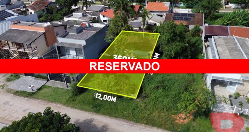 TERRENO NA RUA 1650, LOTEAMENTO PRINCESA DO MAR, PARCIALMENTE LIMPO E ATERRADO, COM 384,00m2,