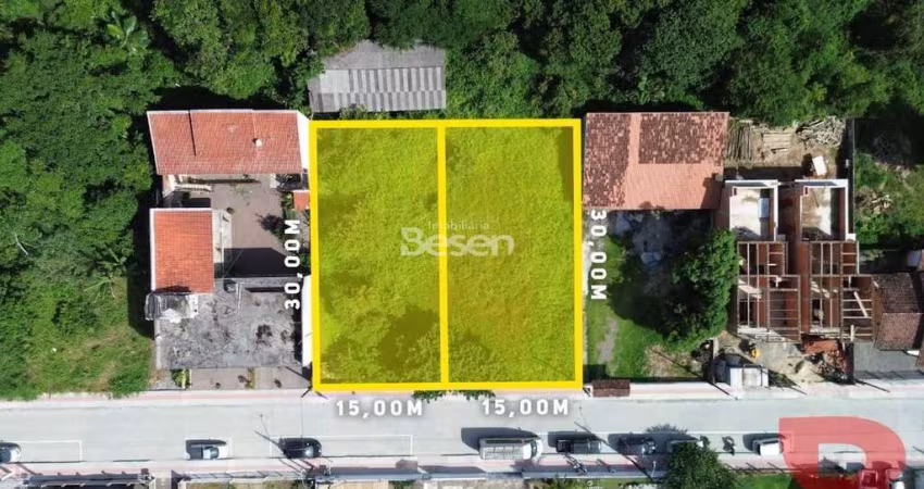 DOIS TERRENOS TOTALIZANDO 900,00M², NO BAIRRO ITAPEMA DO NORTE EM ITAPOÁ - RUA PAVIMENTADA E COM CALÇAMENTO
