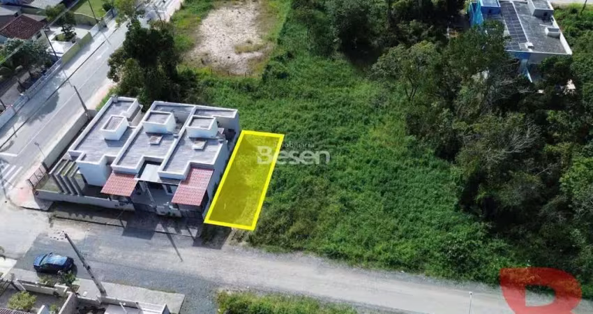Terreno na barra do saí com 360,00m², face sul - aprox. 600 metros do mar