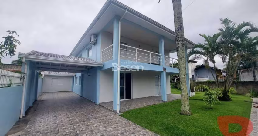 OTIMO SOBRADO NA QUADRA DO MAR-FRENTE PARA AVENIDA PRINICAL- ***MOBILIADO****