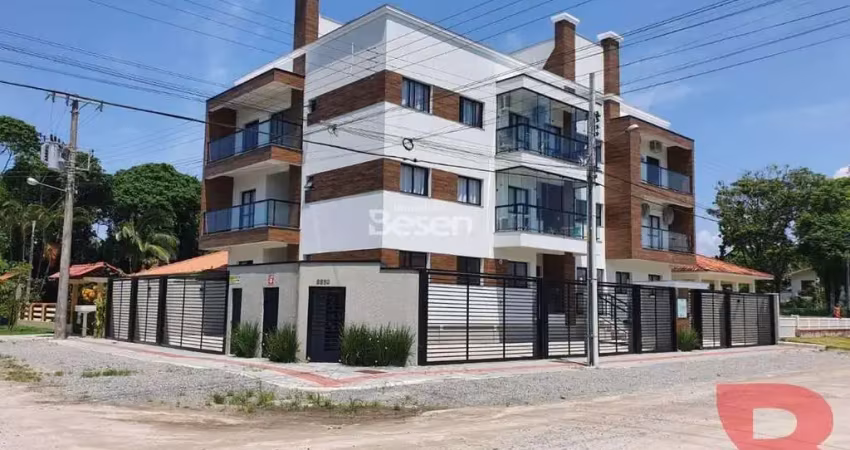 Cobertura duplex com vista mar, 240 metros da praia, amplo terraço!