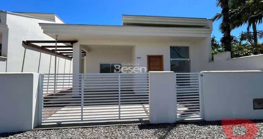 Unidade de de nº 02 em alvenaria, medindo 91,00m², contendo 03 quartos, no Bairro Barra do saí, Balneário Itapema do Saí.