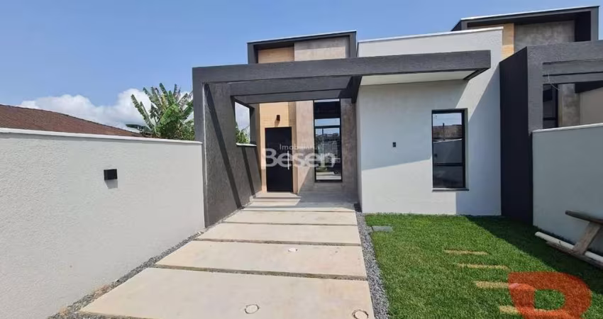 OPORTUNIDADE APENAS R$ 519.000,00, CASA COM EXCELENTE PADRÃO DE ACABAMENTO, BEM LOCALIZADA.