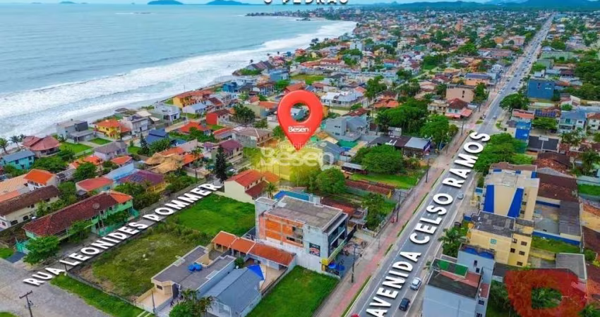 OPORTUNIDADE DE APARTAMENTO COM 02 QUARTOS (01 SUÍTE) APENAS 100 METROS DA PRAIA
