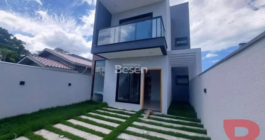 EXCELENTE SOBRADO COM PISCINA-APENAS 300MTRS DA PRAIA