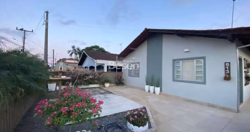 Casa com 3 quartos à venda na Rua 640 Emílio Cornelsen, 613, Itapema do Norte, Itapoá