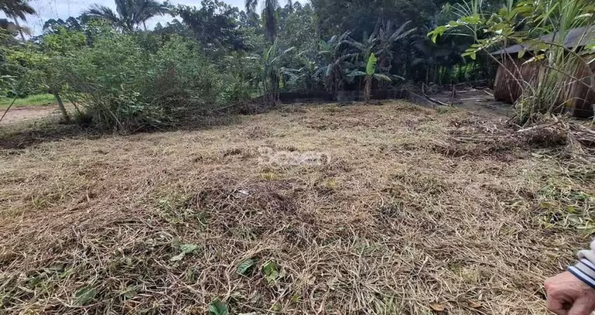 Amplo terreno medindo 517,00 m² na vila da glória/sc.