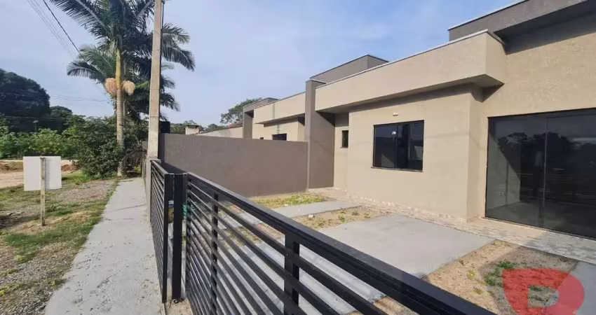 Casa nova em itapoá/sc, com 03 quartos, sendo (01 suíte) apenas 600 metros do mar.