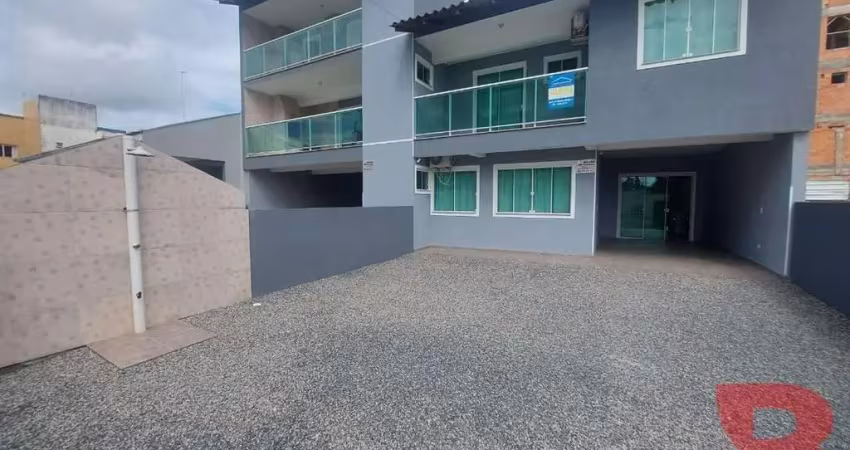 Lindo imóvel com 405,00m², no baln. jd. perola do atlantico, centro da cidade, a 100 metros da praia, próximo as 3 pedras, ponto turistico da cidade!