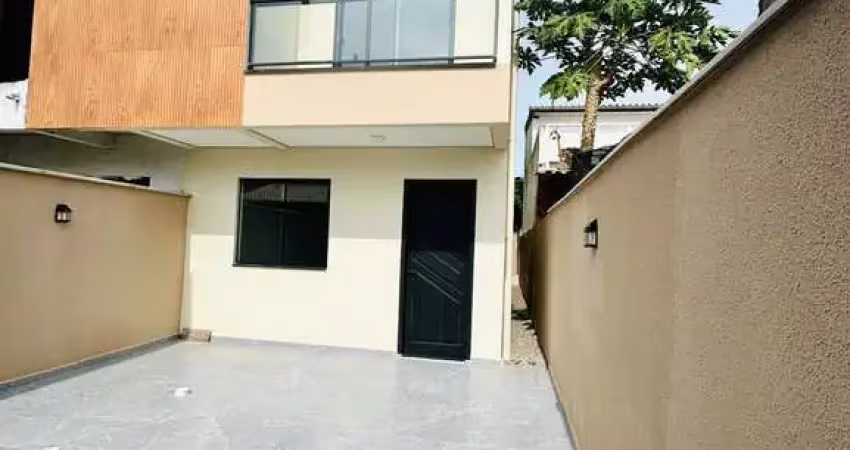 Casa à venda em florianópolis, são joão do rio vermelho, com 3 quartos, com 142 m²