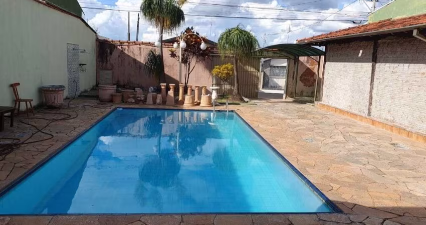 Casa com 1 dormitório à venda, 178 m² por R$ 450.000,00 - Jardim Terra Branca - Bauru/SP