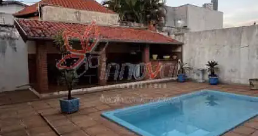 Casa com escritório, piscina e churrasqueira na vila riachuelo