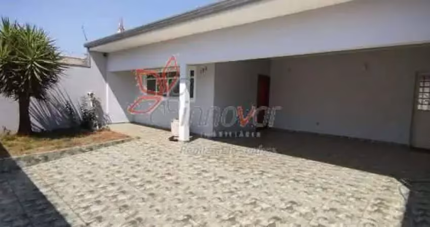 Jardim gaivota - casa com piscina, churrasqueira e 3 dorms, próx. ao confiança castelo!