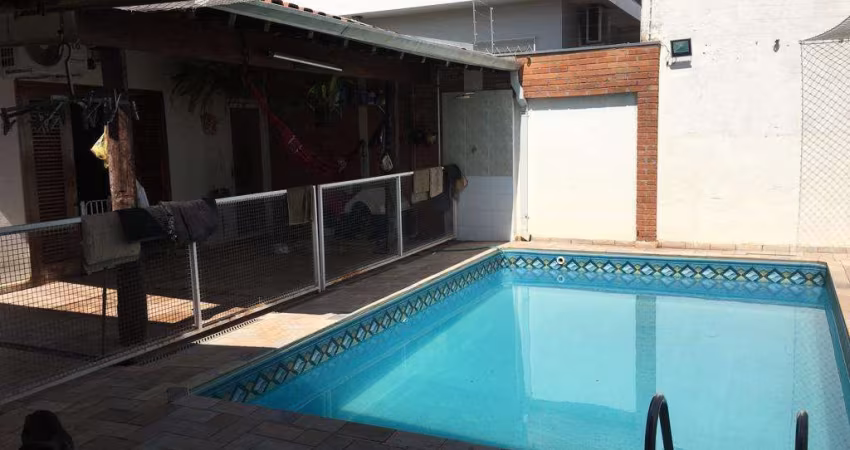 Casa com 3 dormitórios à venda, 283 m² por R$ 850.000,00 - Higienópolis - Bauru/SP