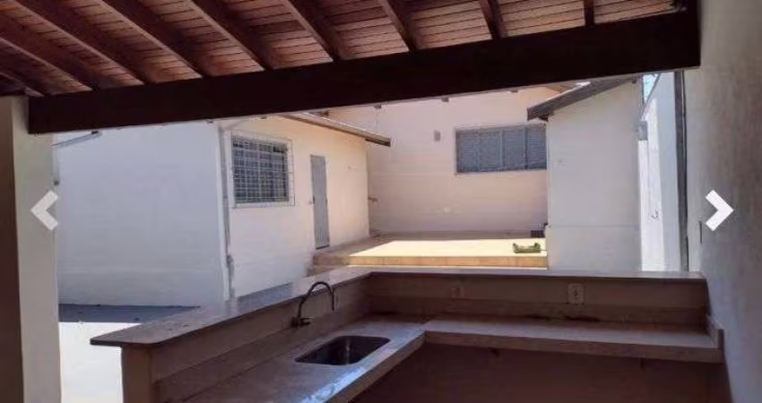 Casa com 3 dormitórios à venda, 260 m² por R$ 415.000,00 - Vila Quaggio - Bauru/SP