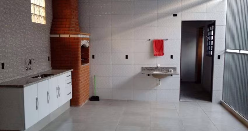 Casa com 3 dormitórios à venda, 127 m² por R$ 370.000,00 - Jardim Prudência - Bauru/SP