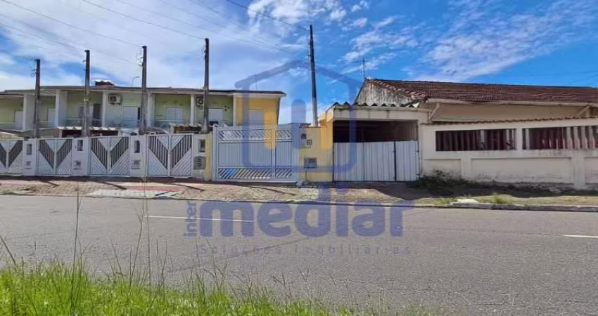 Casa com 2 quartos à venda na Avenida Presidente Kennedy, Solemar, Praia Grande