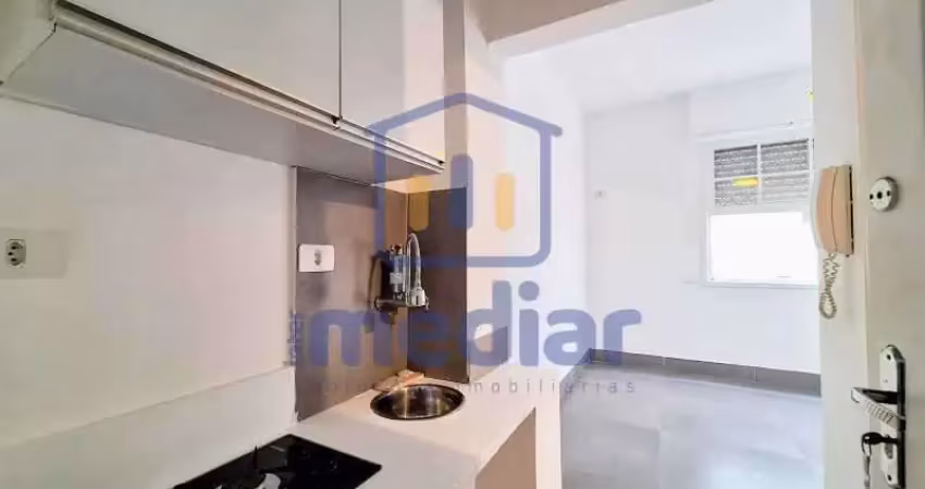 Kitnet / Stúdio para alugar na Avenida Doutor Epitácio Pessoa, Embaré, Santos
