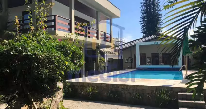 Casa em condomínio fechado com 6 quartos à venda na Rua Adília Carneiro, Balneario Praia do Perequê, Guarujá