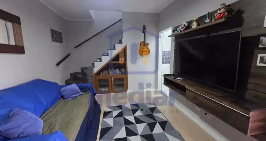 Casa em condomínio fechado com 3 quartos para alugar na Rua Dona Anita Costa, Vila Voturua, São Vicente