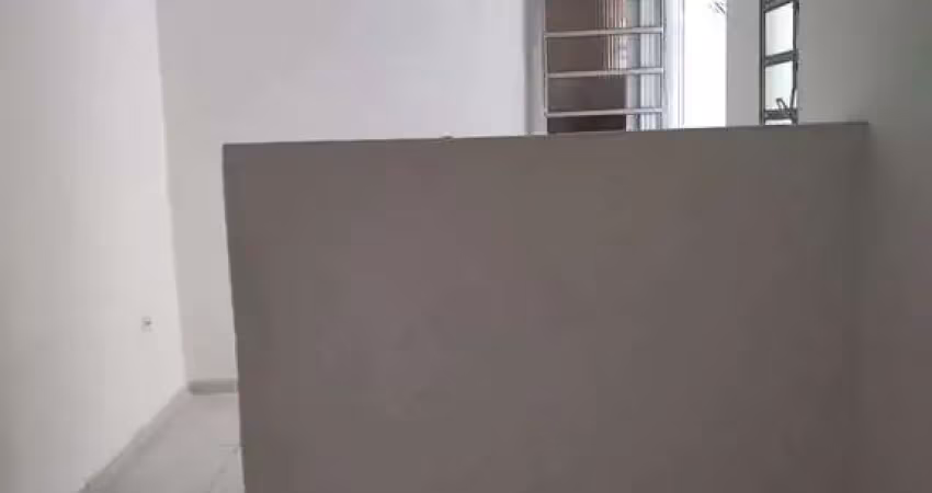 Casa com 1 quarto para alugar na Avenida Rodrigues Montemor, Cidade Domitila, São Paulo