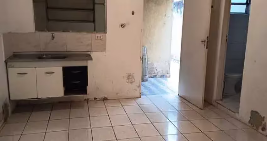 Casa com 1 quarto para alugar na Rua Otávio Sinésio Aragão, Cupecê, São Paulo