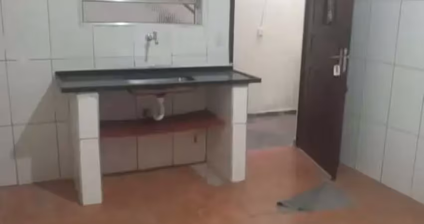 Casa com 1 quarto para alugar na Rua Virgílio Gonçalves Leite, Americanópolis, São Paulo