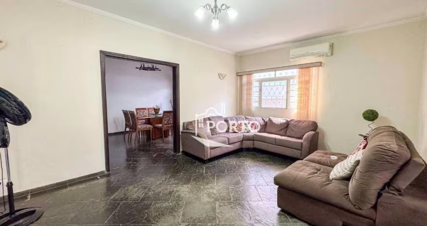 Casa de 3 quartos à venda no bairro Centro em Piracicaba