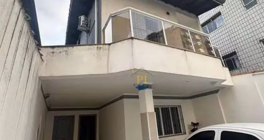 Sobrado com 3 dormitórios à venda, 129 m² por r$ 685.000 - caiçara - praia grande/sp