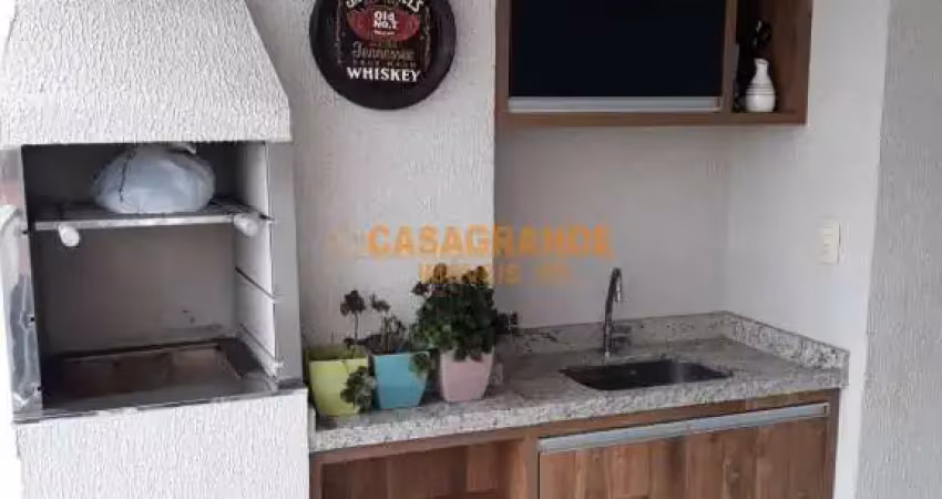APARTAMENTO COM 2 QUARTOS NO JARDIM DAS INDUSTRIAS