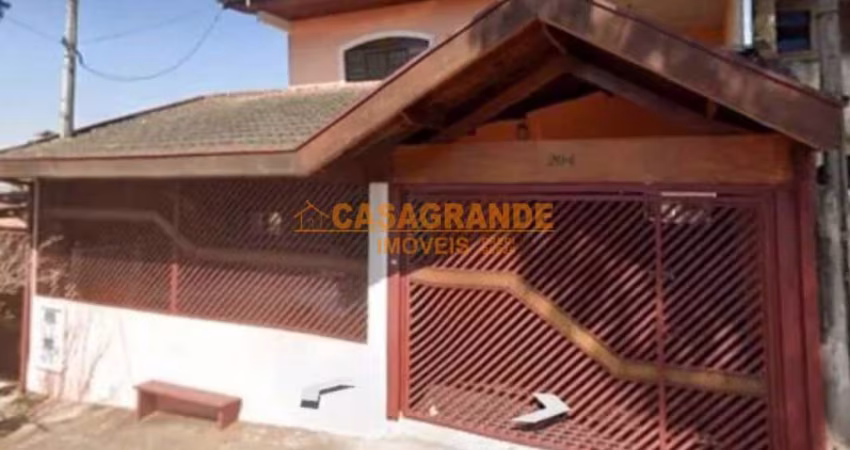 Casa Sobrado 174 m² - 4 quartos - Jardim Colonial