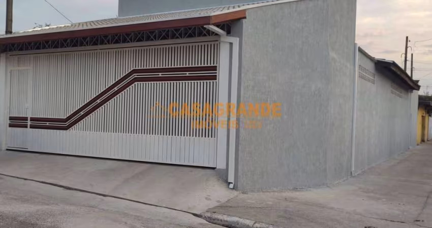 Casa com Edícula e 03 quartos, 200m² no Jardim Ismênia SJC