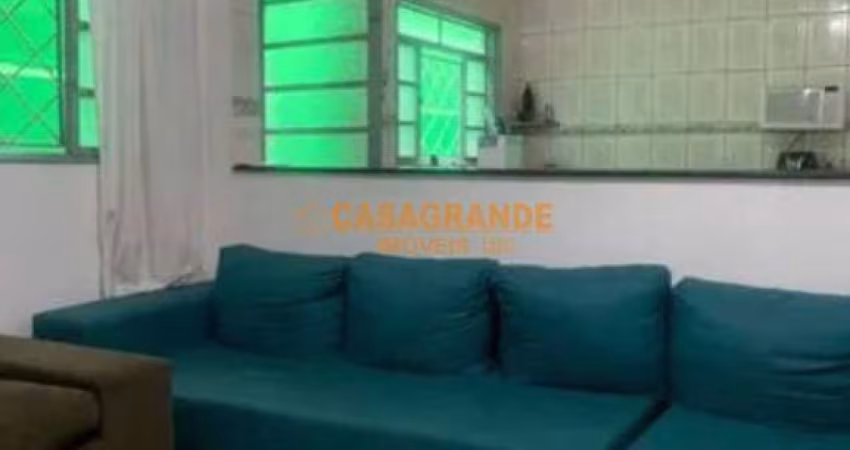 casa com 2 quartos no jardim Santa Inês