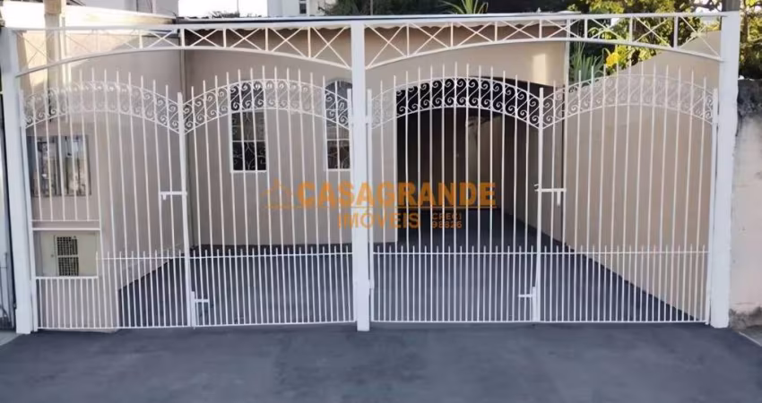Casa com 2 quartos com Edicula jardim Satélite