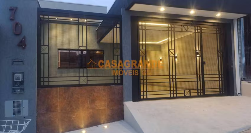 Casa com 03 quartos, 175m² na vila industrial  SJC