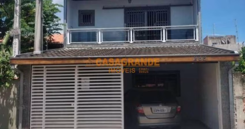 Casa com 4 Quartos Bosque dos Ipês