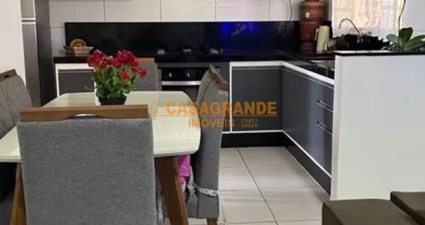 Casa com 3 quartos no Jardim Santa Julia