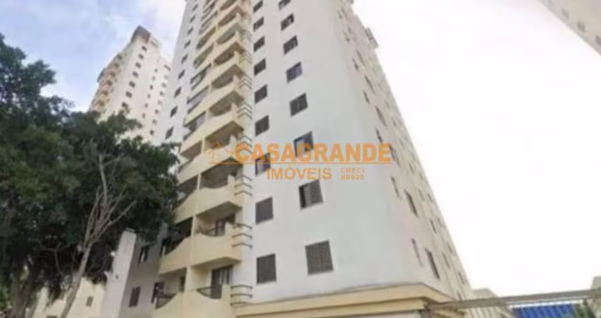 Apartamento com 3 quartos, 75m²,  Condomínio Residencial Carolina