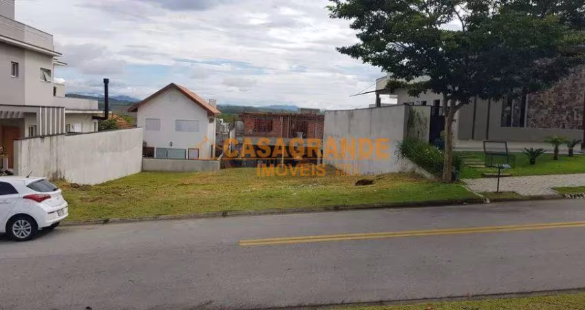 Terreno à Venda Monte Carlo / Urbanova - 450m2 - Leve declive, Murado