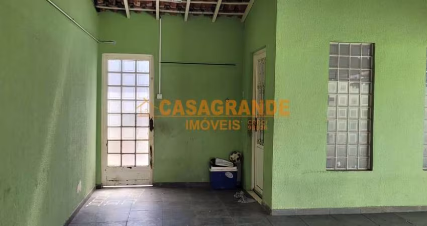 Casa Térrea 3 Quartos - Comercial - c/ Edícula - J. Motorama