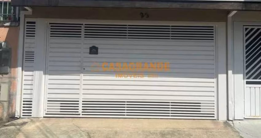 Casa com 3 quartos à venda com 90 m² - Parque dos Ipês