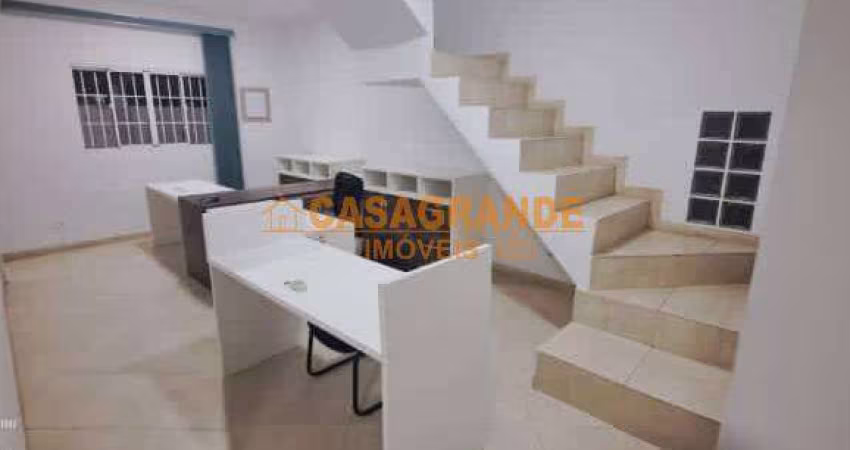 Casa Sobrado com 3 quartos -Conj. Res. Trinta e Um de Marco