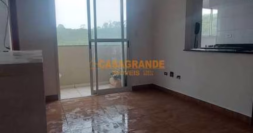 Apartamento com 02 quartos, 52m² no Jardim Santa Júlia