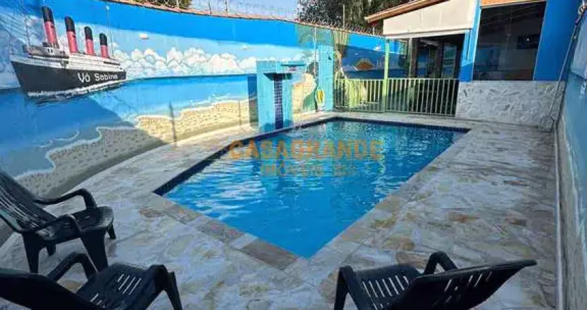 Salão de festas com piscina no portal do santa ines