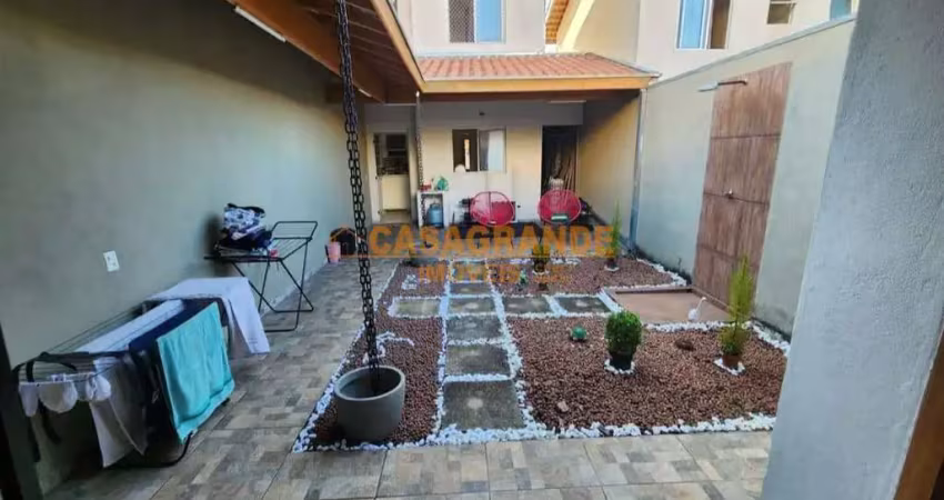 Casa com 02 quartos, 125m² no condomínio residencial campo belo sjc
