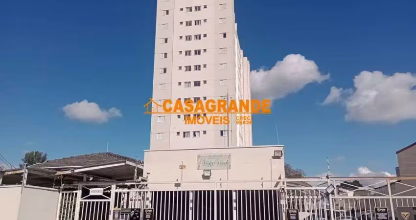 Apartamento com area privativa (quintal) 33 m²/churrasqueira