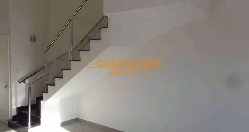 Apartamento com 03 quartos, no conjunto residencial trinta e um de março